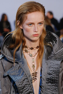 Details Chloé Fall 2018 Ready-to-Wear , Детали коллекции Хлоя осень зима 2018 , Fashion show , неделя моды в Париже , PFW , Paris Fashion Week , Mainstyles